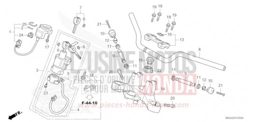 ROHRGRIFF/OBERE BRUECKE NC750SAG de 2016